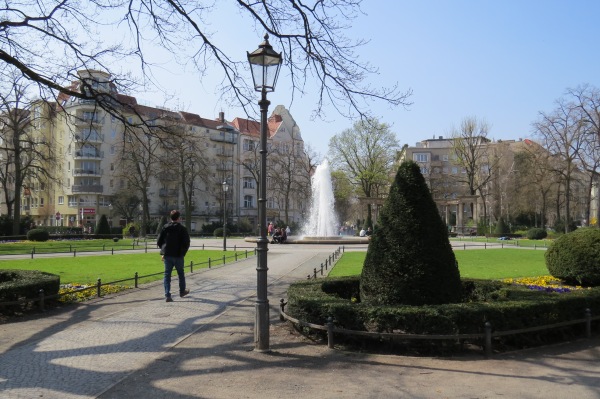 am Viktoria-Luise-Platz